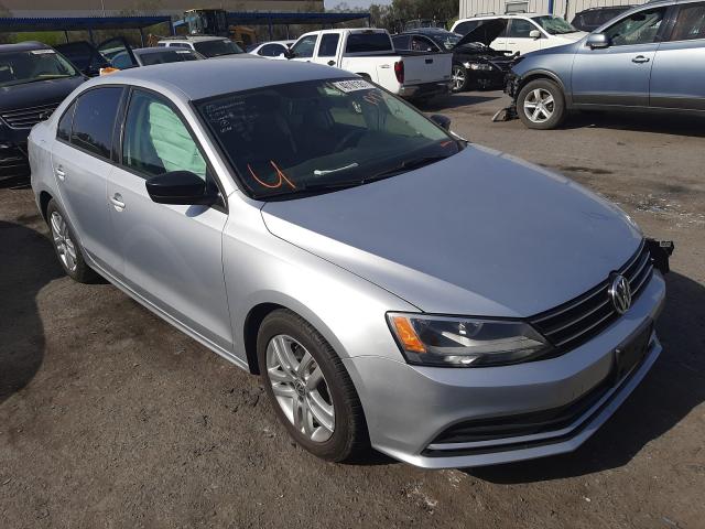 Volkswagen Jetta base (2015)
