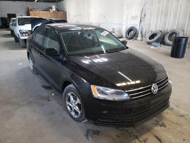 Volkswagen Jetta base (2015)