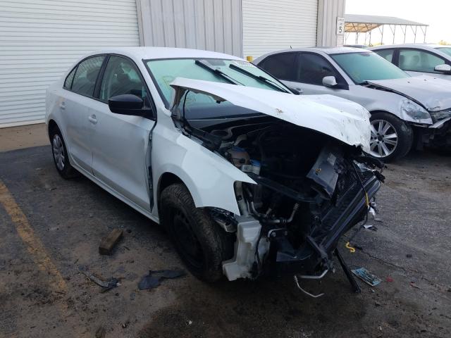 Volkswagen Jetta base (2015)