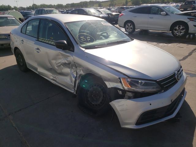 Volkswagen Jetta base (2015)