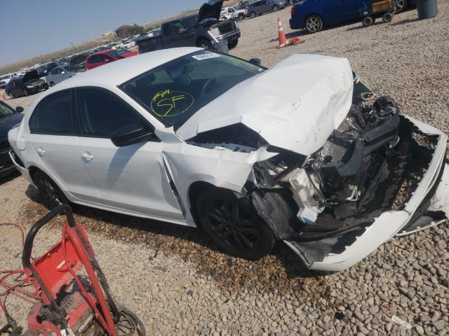 Volkswagen Jetta base (2015)