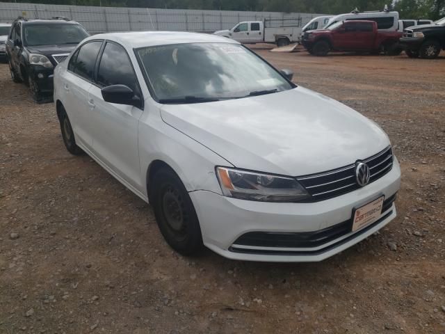 Volkswagen Jetta base (2015)