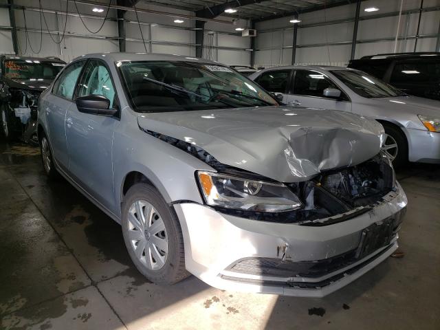 Volkswagen Jetta base (2015)