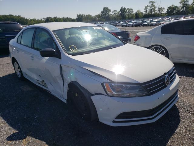 Volkswagen Jetta base (2015)