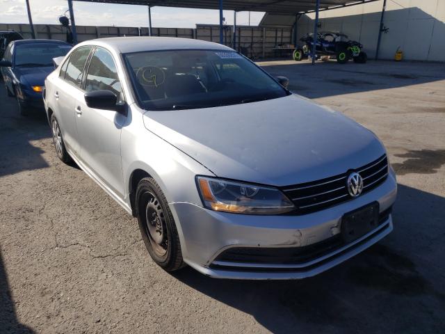 Volkswagen Jetta base (2015)