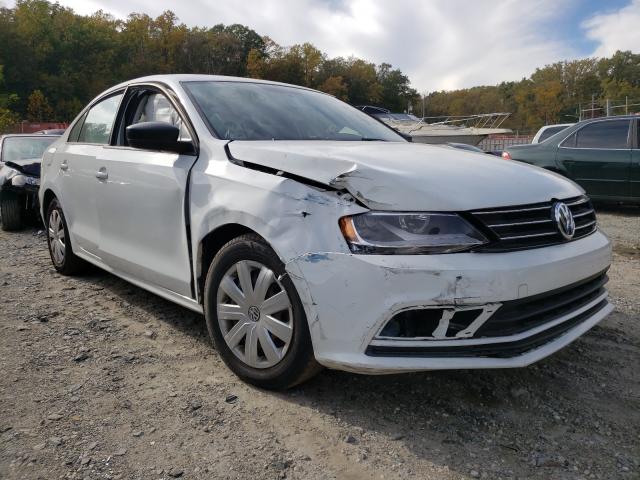 Volkswagen Jetta base (2015)