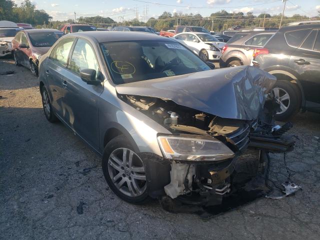 Volkswagen Jetta base (2015)
