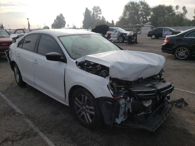 Volkswagen Jetta base (2015)