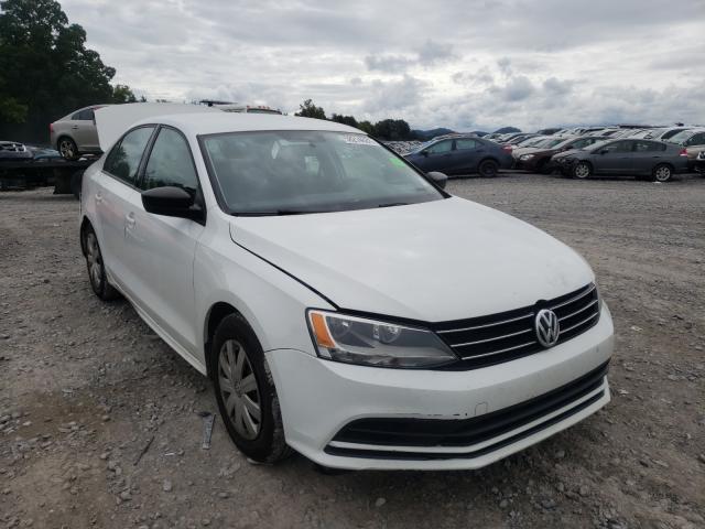 Volkswagen Jetta base (2015)
