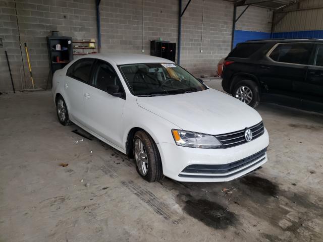 Volkswagen Jetta base (2015)
