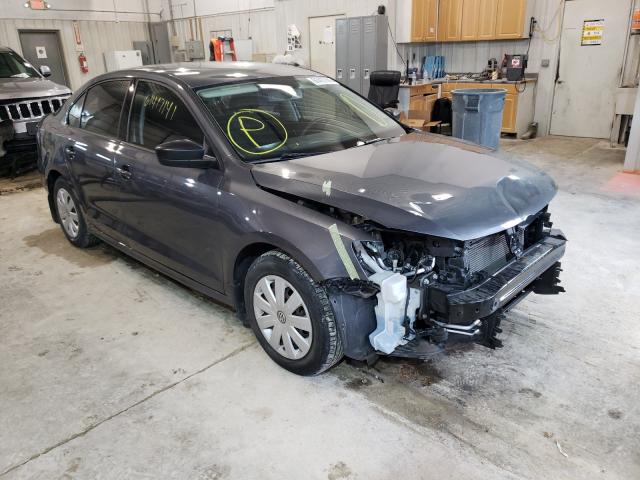 Volkswagen Jetta base (2015)