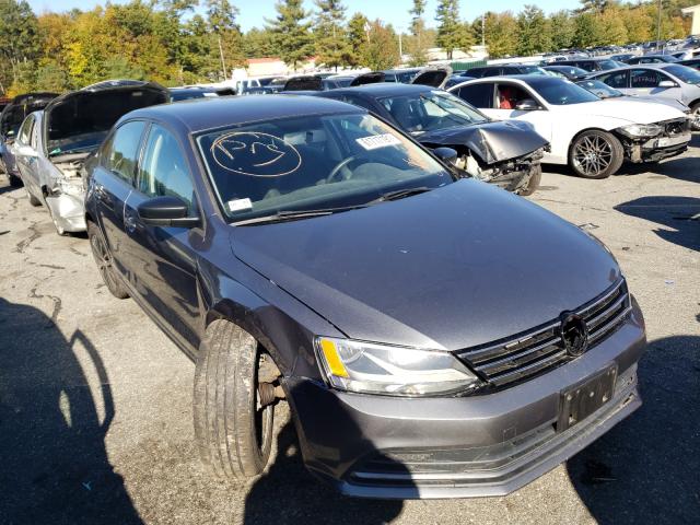 Volkswagen Jetta base (2015)