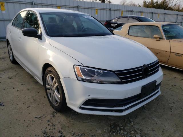 Volkswagen Jetta base (2015)