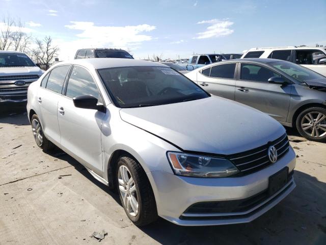 Volkswagen Jetta base (2015)
