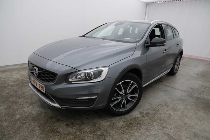 Volvo V60 cross country (2016)