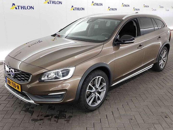 Volvo V60 cross country (2015)