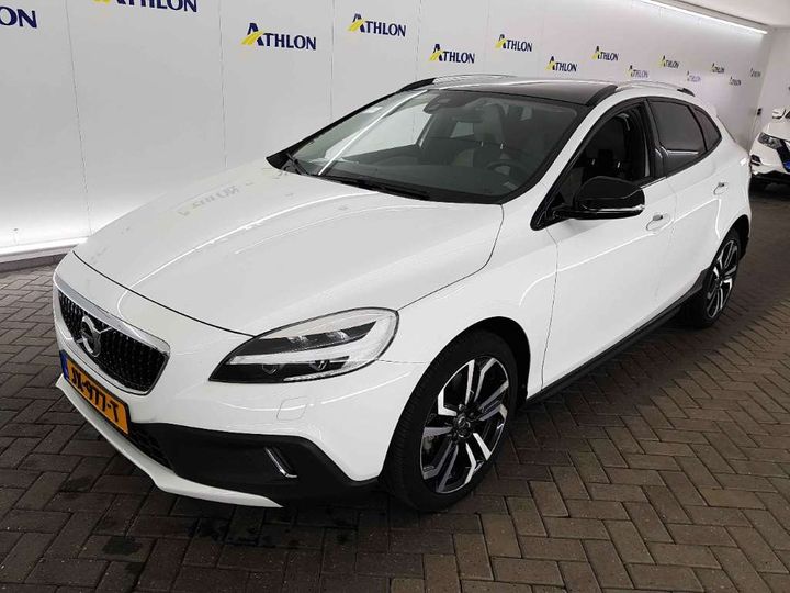 Volvo V40 cross country (2016)