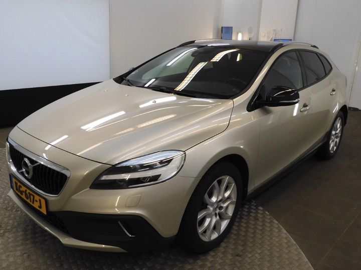 Volvo V40 cross country (2016)