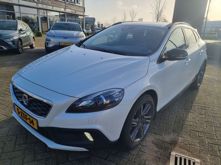 Volvo V40 cross country (2015)