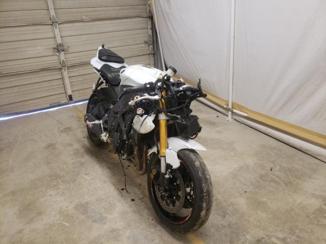 Yamaha Yzfr6 (2015)
