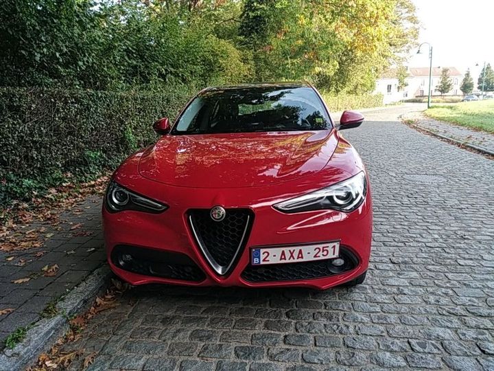 Alfa-romeo Stelvio (2017)