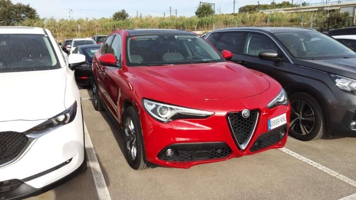 Alfa-romeo Stelvio (2018)