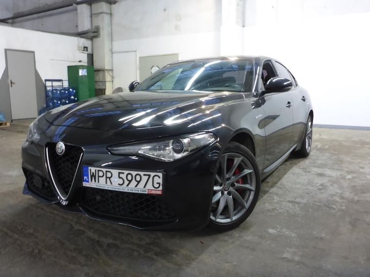 Alfa-romeo Giulia (2019)