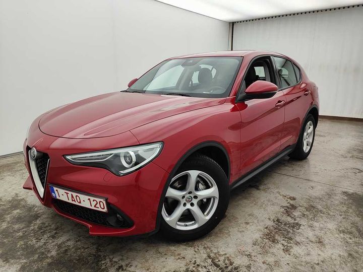 Alfa-romeo Stelvio &#3917 (2017)