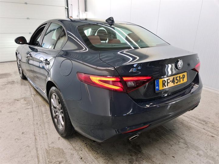 Alfa-romeo Giulia (2017)