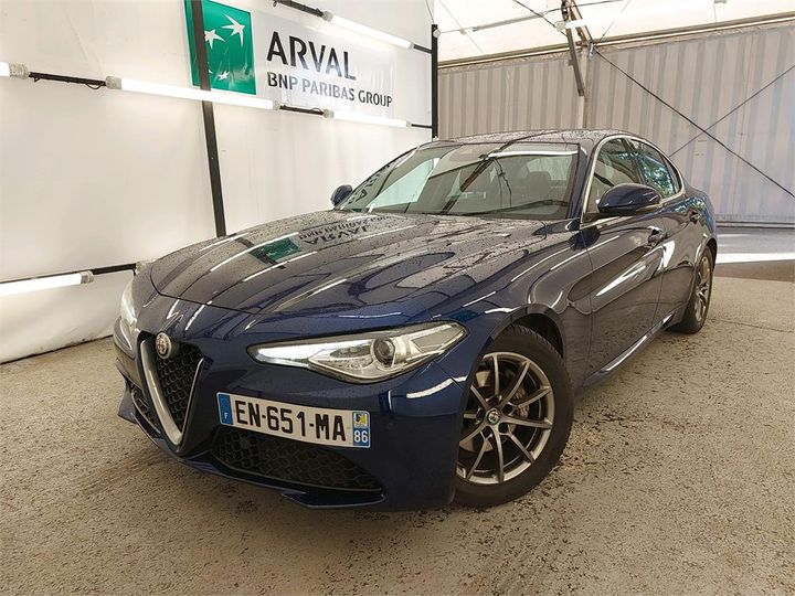 Alfa-romeo Giulia (2017)
