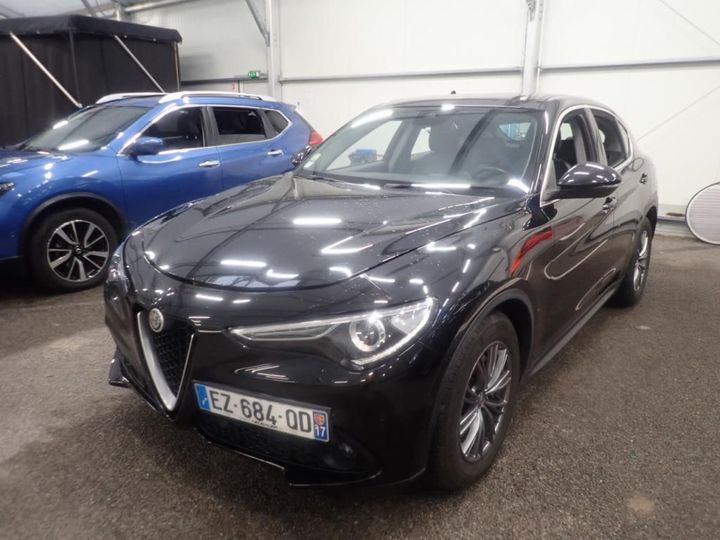 Alfa-romeo Stelvio (2018)