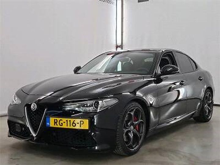 Alfa-romeo Giulia (2017)