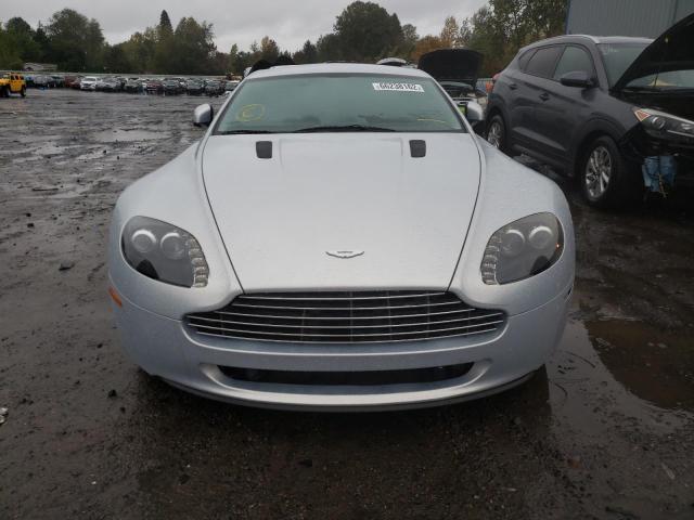 Aston-martin Vantage 2010