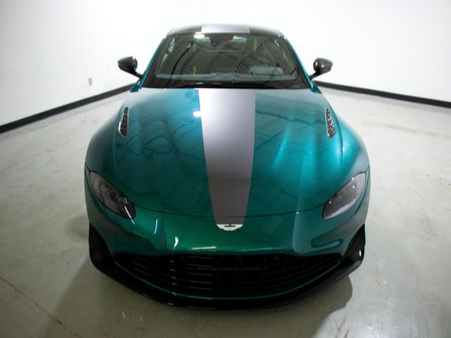 Aston-martin Vantage 2022