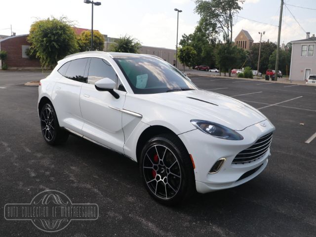 Aston-martin Dbx (2021)