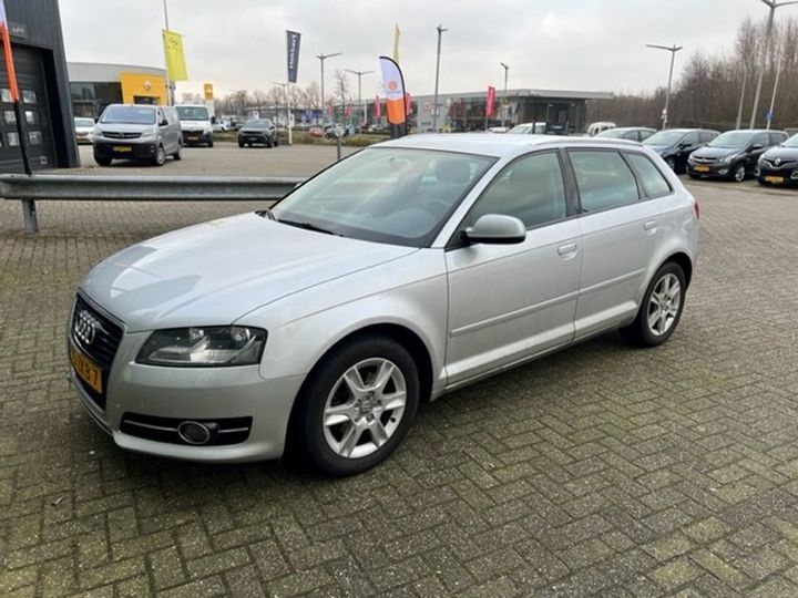 Audi A3 sportback (2011)