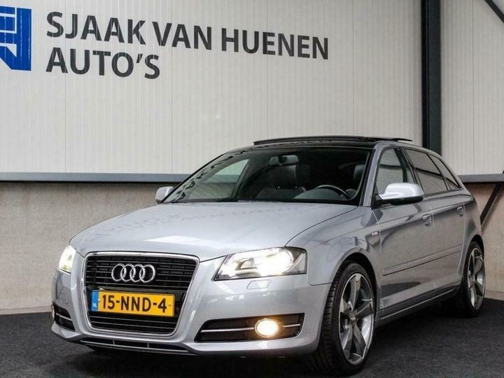 Audi A3 sportback (2010)