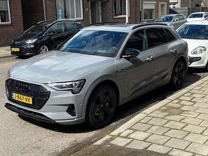 Audi E-tron (2018)