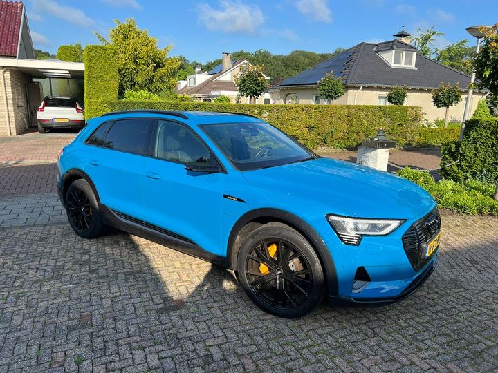 Audi E-tron (2019)