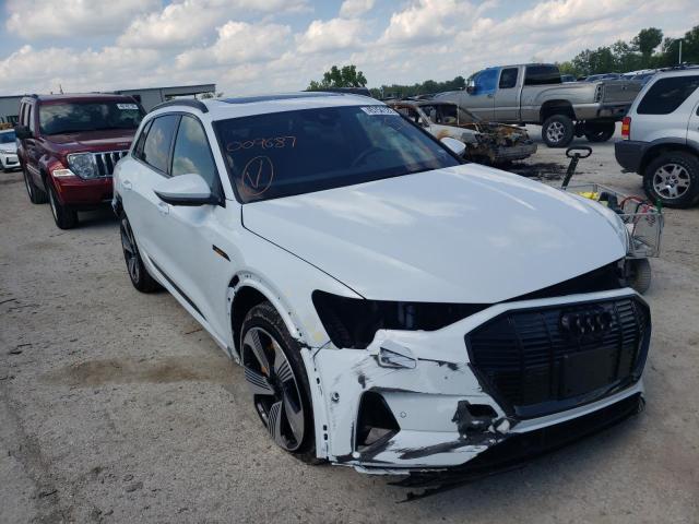 Audi E-tron pre (2022)