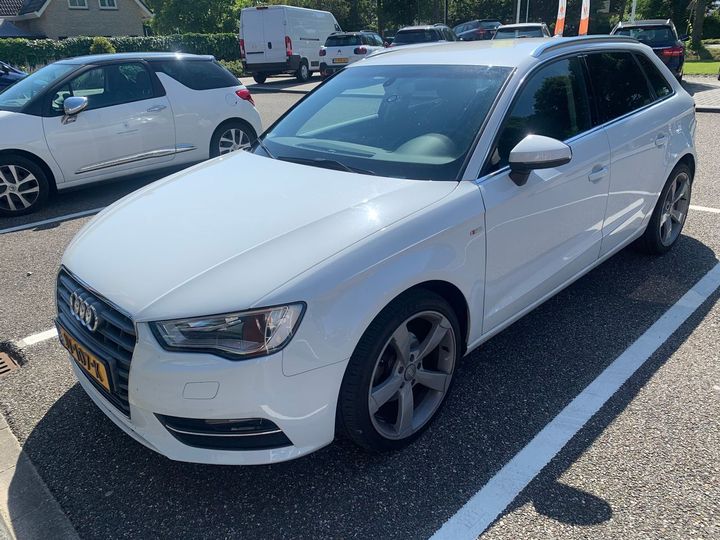 Audi A3 sportback (2015)