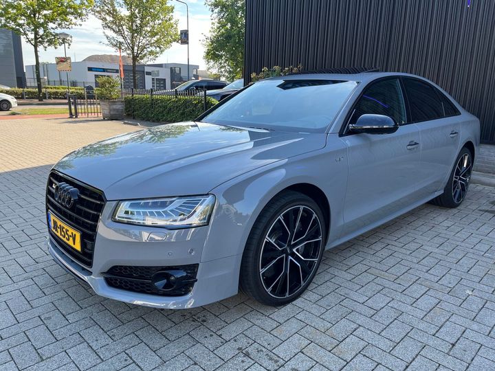 Audi A8 (2015)