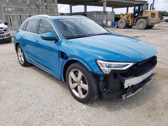 Audi E-tron pre (2019)