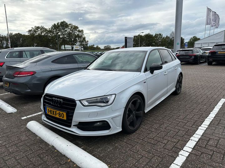 Audi A3 sportback (2013)