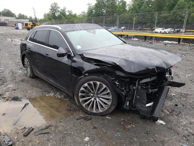 Audi E-tron pre (2019)