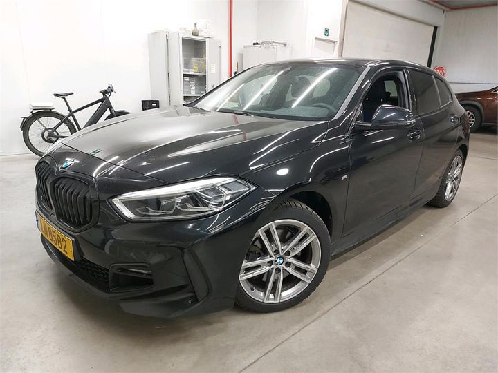 Bmw 1 (2021)