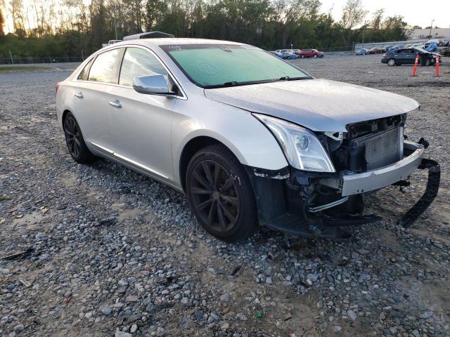 Cadillac Xts luxury (2013)