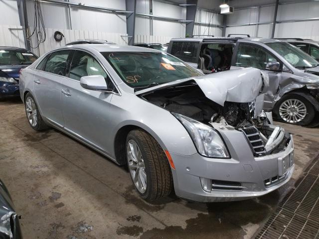 Cadillac Xts luxury (2014)