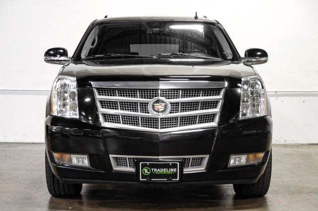 Cadillac Escalade esv (2013)