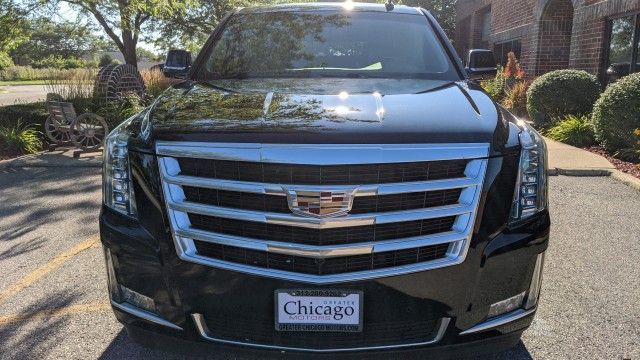Cadillac Escalade esv (2018)